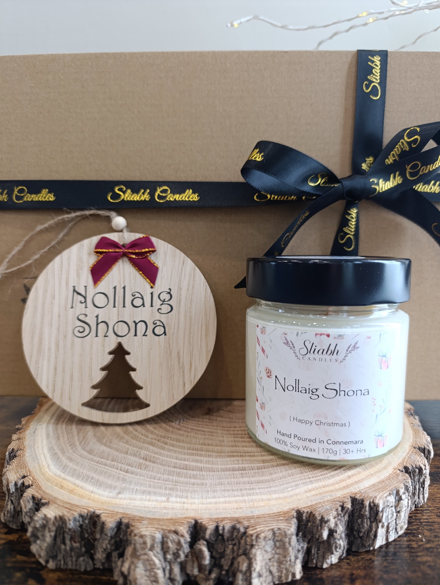 Christmas Gift Box Set – Irish Soy Candle & Handmade Festive Nollaig Shona Decoration PRE-ORDER ONLY