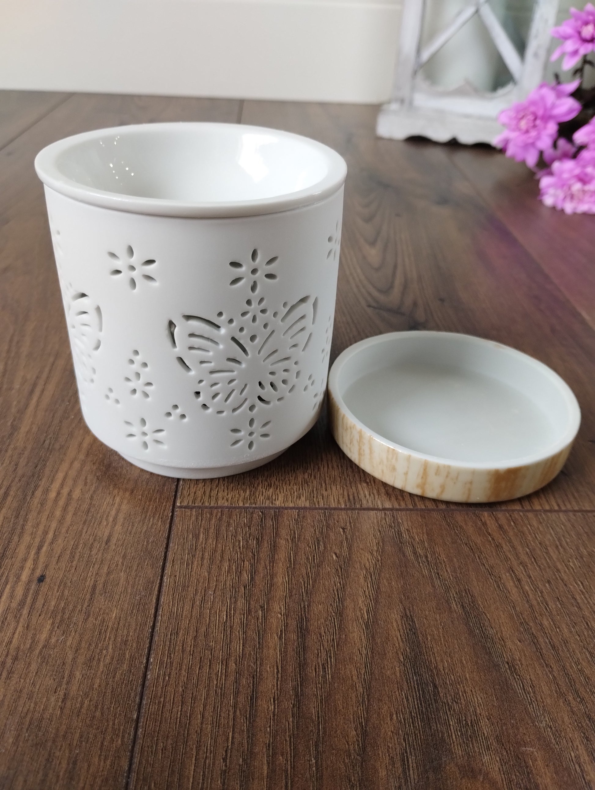 Sliabh Candles Butterfly Oil & Wax Ceramic Burner