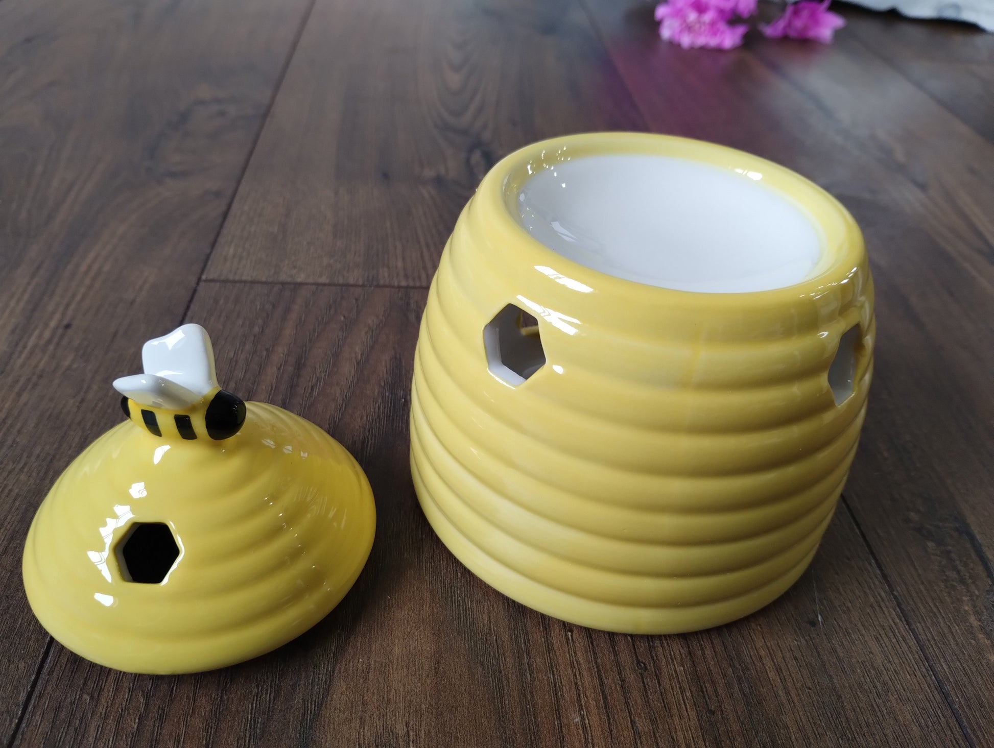 Sliabh Candles Beehive Oil & Wax Ceramic Burner