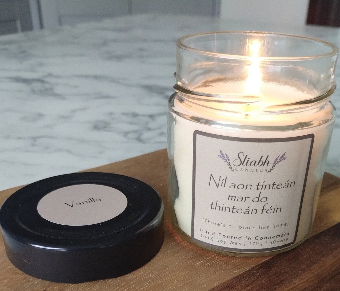 Sliabh Candles Níl aon tinteán mar do thinteán féin. There's no place like home Soy Wax Candle. Handmade in Ireland. Irish Gift.