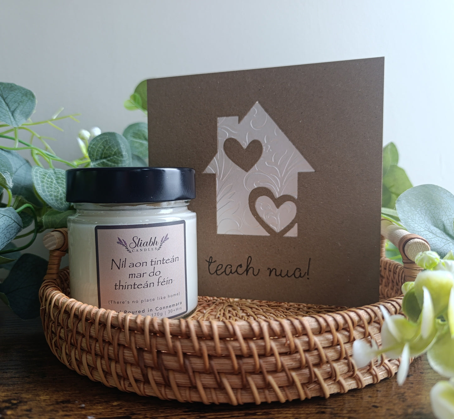 Teach Nua / New Home Soy Wax Candle & Irish Card Gift Set – Handmade in Connemara